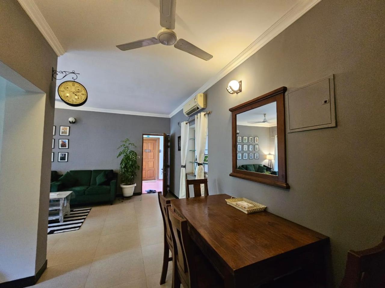 B&F Kensington Square Apartamento Siolim Exterior foto