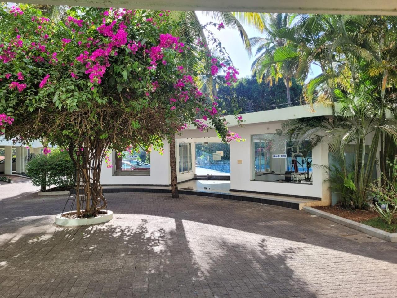 B&F Kensington Square Apartamento Siolim Exterior foto