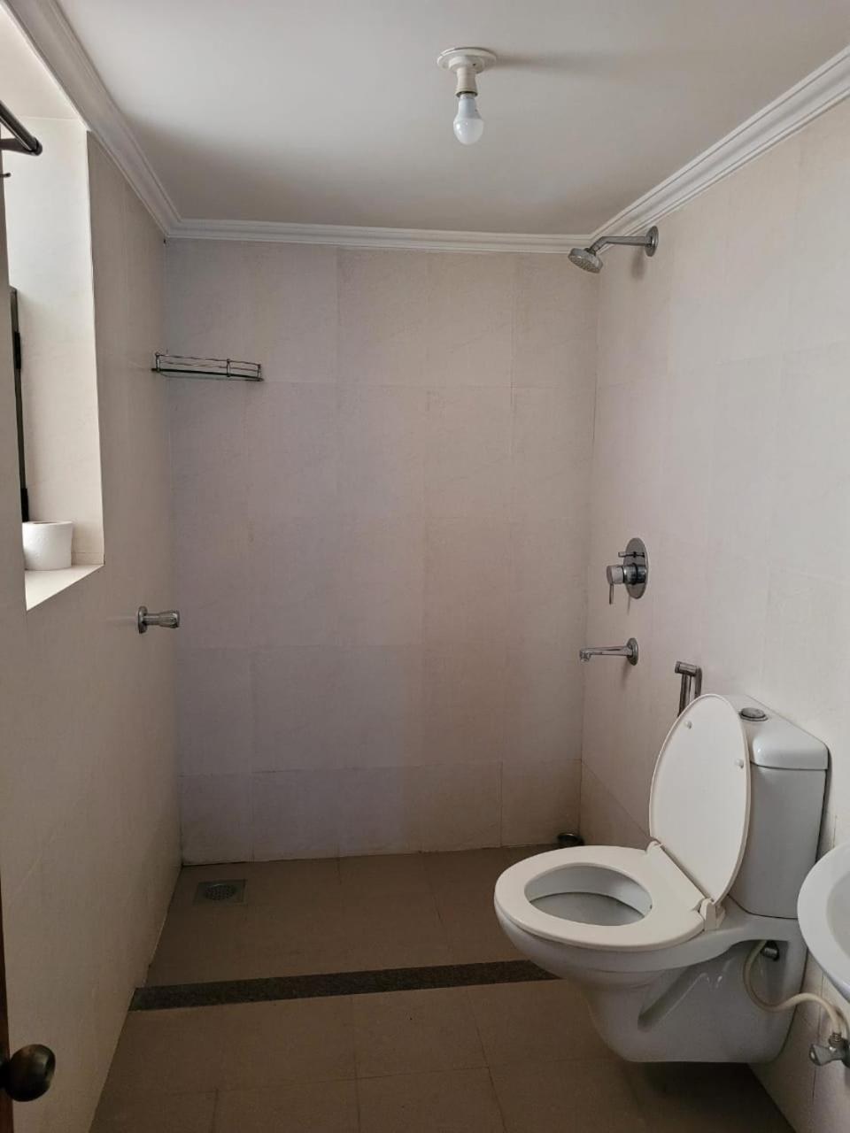 B&F Kensington Square Apartamento Siolim Exterior foto